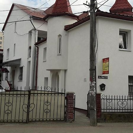 Sadyba Margaryta Truskavec' Esterno foto
