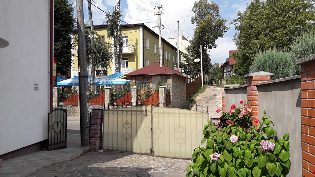 Sadyba Margaryta Truskavec' Esterno foto